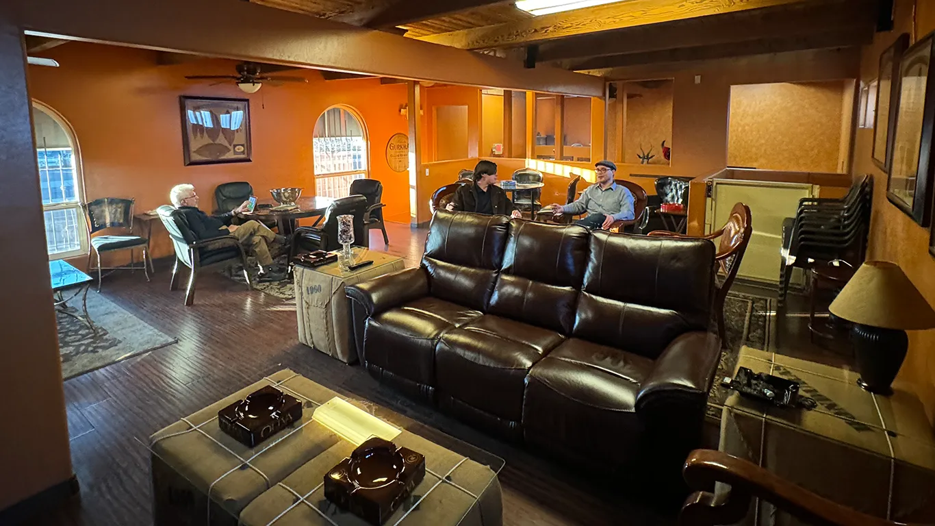 Lounge view 7